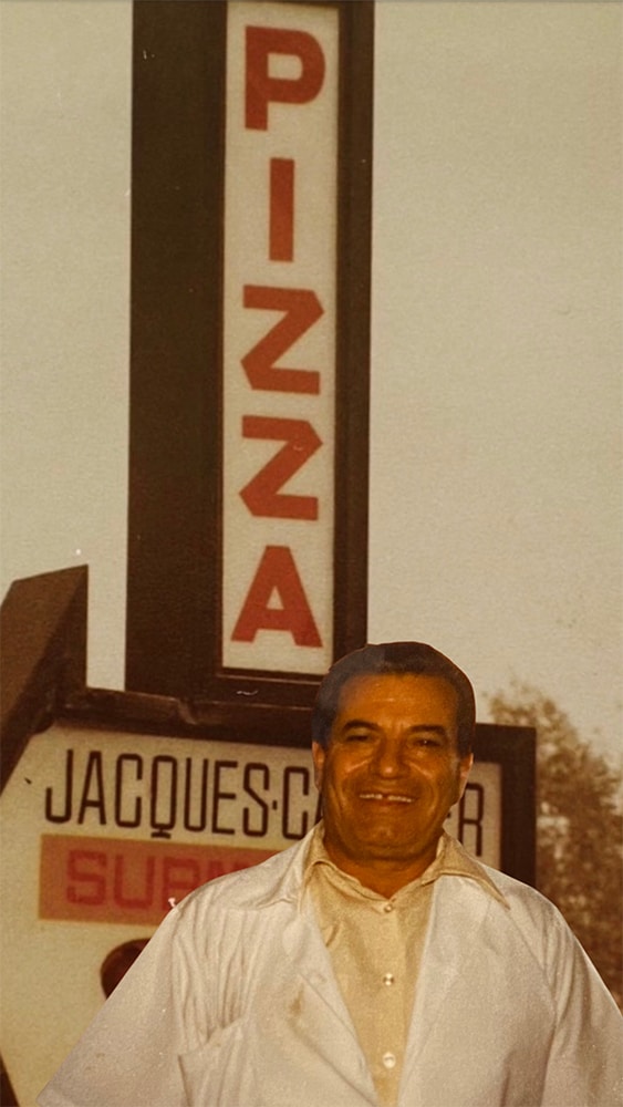 Fondateur Mr George Jacques Cartier pizza vieux-Longueuil livraison commande en ligne meilleur pizza